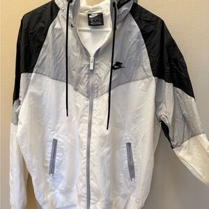 Nike Men’s Colorblock Windbreaker Jacket – White/Black/Gray